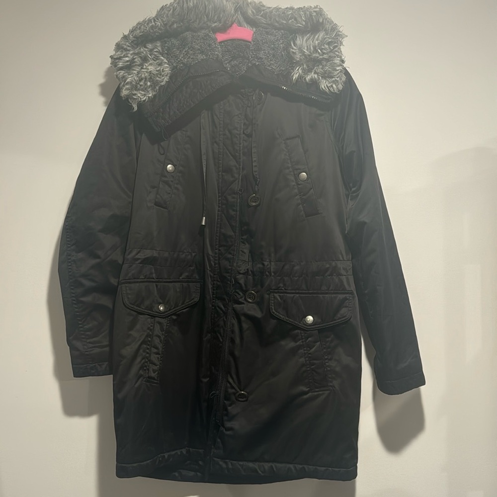 BLACK JACKET